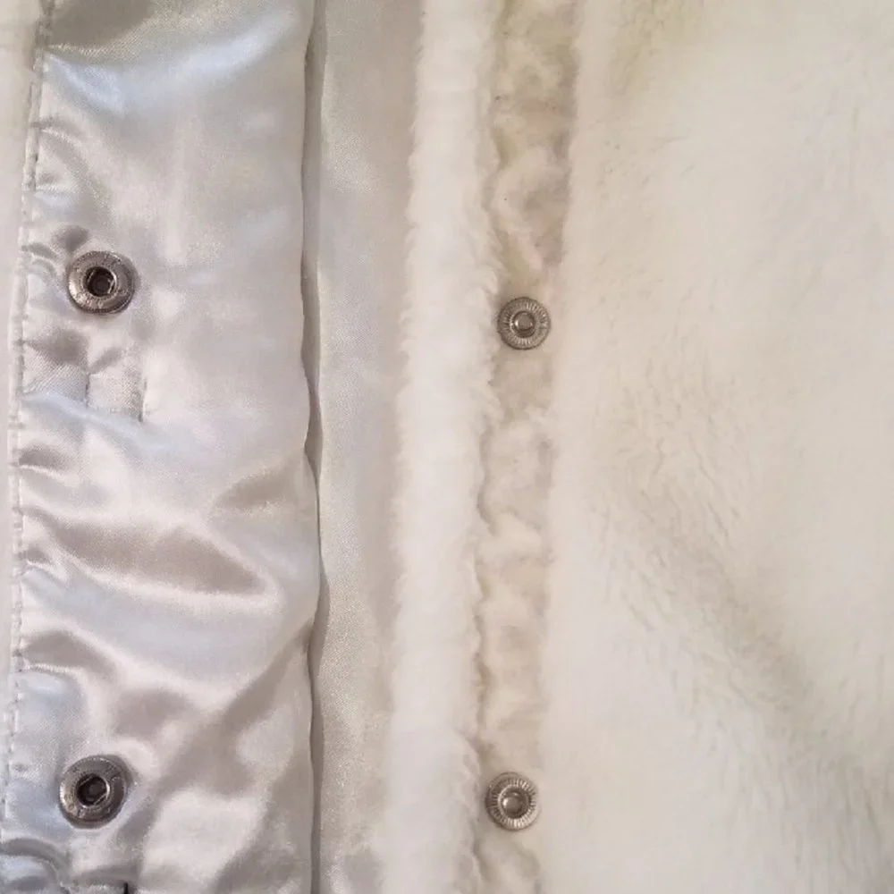 The‎ Children's Place White Winter Coat 12mth